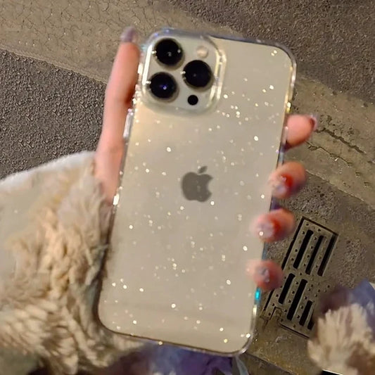 Coque de téléphone de luxe transparente avec paillettes scintillantes.